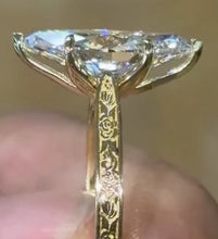Load image into Gallery viewer, Design reference: marquise ring with engraved band