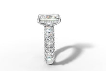 Load image into Gallery viewer, Edge view of the band showing the line of radiant-cut accent stones between round pave rows
